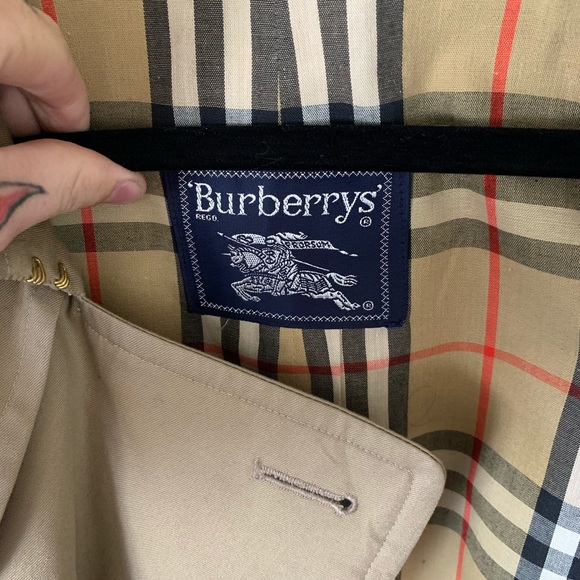 Burberry Trench Coat - Picture 3 of 6